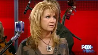 Patty Loveless — Interview + &quot;Diamond in My Crown&quot; — Live