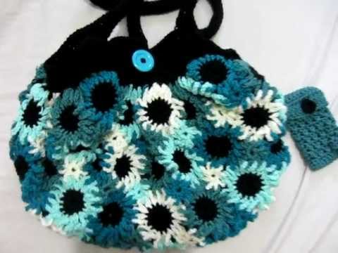 Crocheted Flower Purses 10 #crochetpurse #crochetflowerpurse