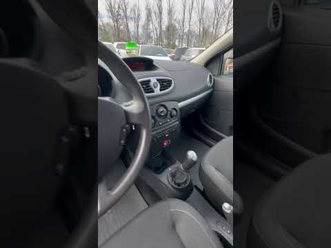фото renault clio iii 0