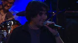 Pasos de Gigante (En Vivo) - Bacilos