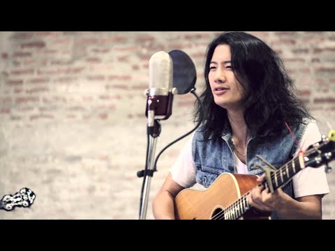 อารักษ์ แอนด์ เดอะปีศาจแบนด์ - รถสปอร์ต (Official Live MV)