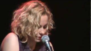 Shrink - Anneke van Giersbergen & Danny Cavanagh - Chile 2010