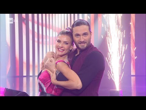 Il Jive di Martina Colombari e Luca Favilla - Ballando con le Stelle 04/10/2025