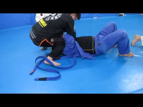 佐藤君ガードからの片足タックルがナイス!【船橋市・AXIS柔術千葉】