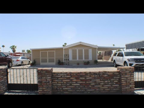 13265 E 41 LN, Yuma, AZ Presented by Debra McCurry.