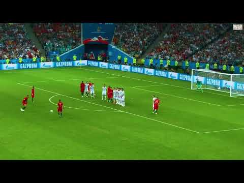 Os Melhores Golos de Livre Direto de Cristiano Ronaldo - Pura Magia!