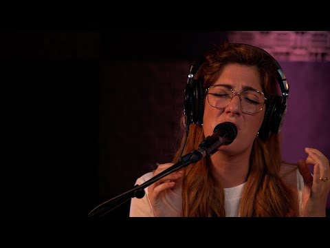 M80 | Diana Castro - Linger/ Everybody Hurts (The Cranberries/ R.E.M.)