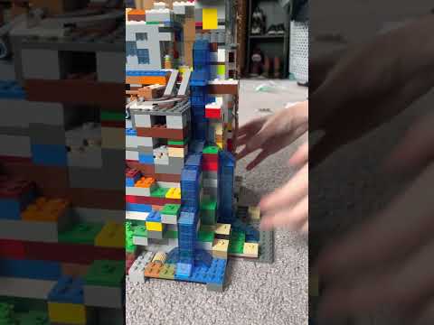 Lego Minecraft review for colorful copy of The Mountain Cave
