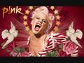 Pink Feat.Travis McCoy -This Is How It Goes Down ...