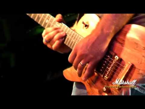 Marshall Haze15 through a 4x12" cabinet.