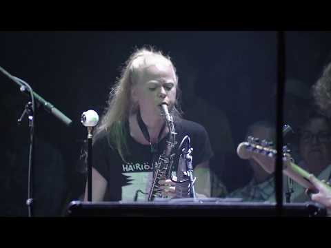 Cocaine Piss feat. Mette Rasmussen live@moers festival 2017