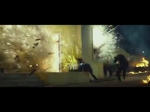 13 Hours: The Secret Soldiers of Benghazi (UK TV Spot 'Surrounded')