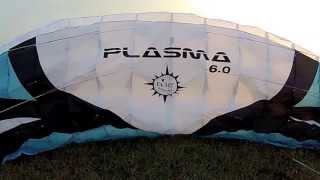 preview picture of video 'Elliot Plasma II 6.0 De-Power Kite Review'