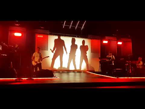 story of boybands.  Freak me.  05-10-2024 oude luxor theater Rotterdam