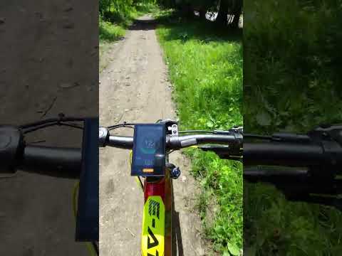 Elektrokolo CRUSSIS e-ATLAND na projížďce kolem rozvodněné Úslavy