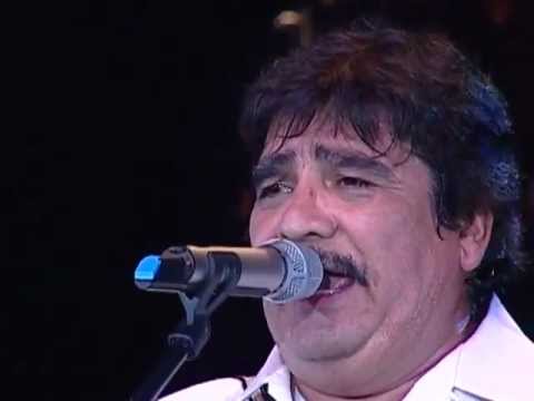 Celso Piña - La Cumbia De La Paz (En Vivo)