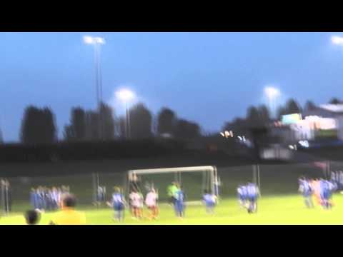 Marc Baloun hält Elfer