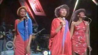 Pointer Sisters: Slow Hand - Live on BBC's Russell Harty 1981