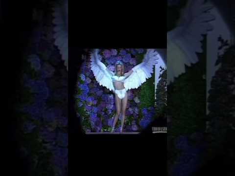 karen mulder at victoria's secret fs, feb. 3, 1998 at the plaza hotel in nyc 🪽 #victoriasecret