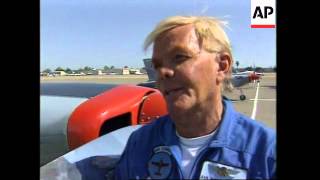 USA: PILOTS EXPERIENCE THRILL OF DOG FIGHT WITHOUT ANY RISK