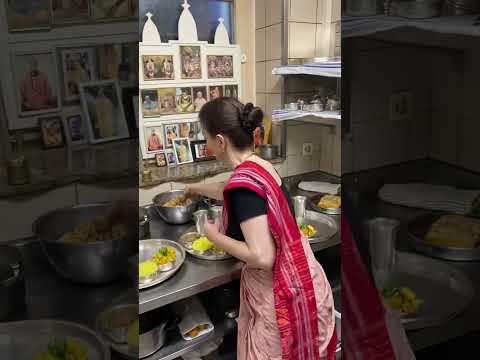 #sanatandharma #cooking for krishna #harekrishna #foreigner embraces sanatan dharma #iskcon #shorts