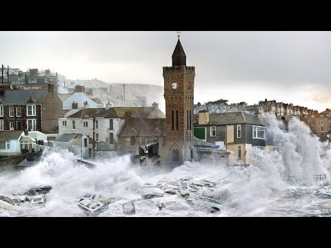 Apocalypse in Great Britain! London under water! Hail the size of a soccer ball fell on Europe!