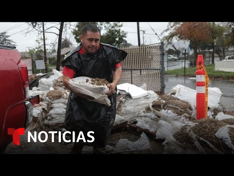 Emergencia en California por tormenta; 38 millones bajo alerta inundaciones | Noticias Telemundo