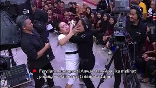 Download lagu Mpok Alpa & Anwar NGAMUK Lihat Pisang | OPERA VAN JAVA (22/08/19) Part 4 mp3 Download lagu Mpok Alpa & Anwar NGAMUK Lihat Pisang | OPERA VAN JAVA (22/08/19) Part 4 mp3