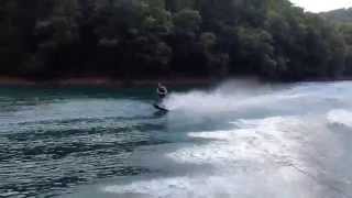 preview picture of video 'Norris Lake Family Vacation - Water Skiing'