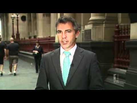 Boy recounts events at father's murder trial