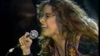 gloria trevi en vivo carcajada..flv