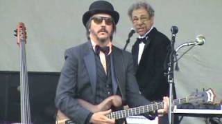 Les Claypool playing Rumble of Diesel at hookahville 31