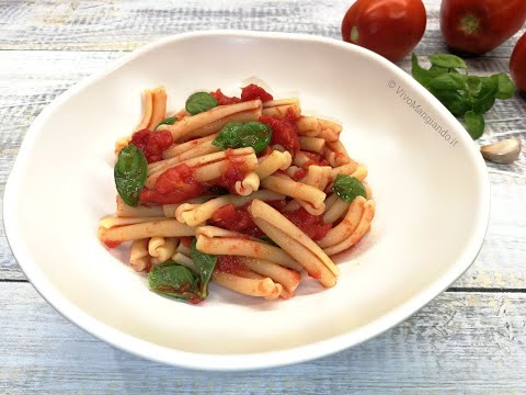 Pasta al pomodoro fresco, veloce e leggera