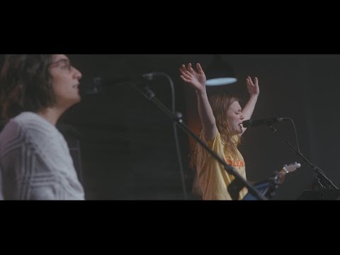 Raise A Hallelujah + (Spontaneous) - UPPERROOM