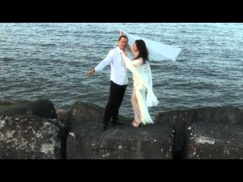 Deea si Dinu Maxer - Un Vis Implinit - Imnul Mirilor 2012 (productie Studio Lyora)