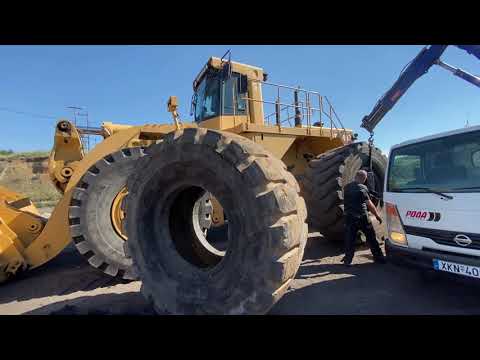 Caterpillar 990 Wheel Loader Change Tire - Melidis SA