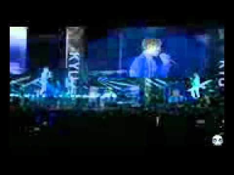 Changmin TVXQ feat Kyuhyun SJ - JUST THE WAY YOU ARE at SMTOWN INA