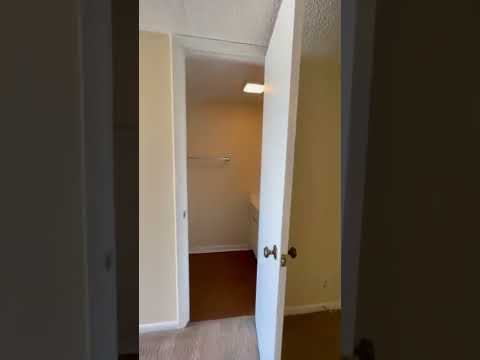 MOVE-IN READY (Pets Considered) |  ONLY PAY ELECTRIC + RENT property video