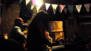 Nicolas Pastoriza con Israel Ruiz - Llegando hasta el final (version Alaska y los Pegamoides )