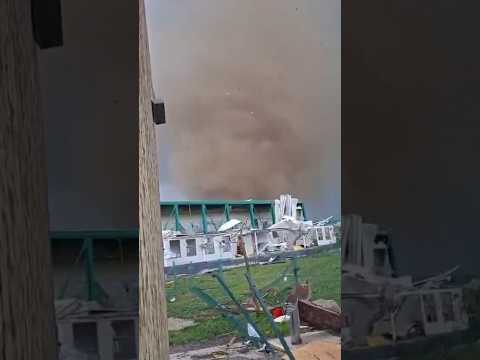 TORNADO en CHILE genera daños a COLEGIO y vialidades #shorts