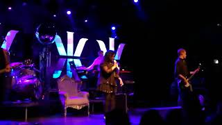 kaija koo siniset tikkaat live