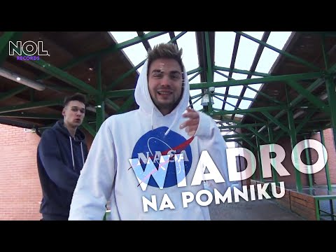 GracuX & Eryk G - Wiadro na pomniku