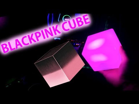 BLACKPINK CUBE light flashing to music.