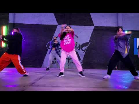 Mala - Alex Rose x Dayme y El High x Brray x Alexis | Coreografía por Rafa Bernal | CashtaG D A