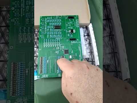 Retro chip tester PRO; progress after 1st day of populating the PCB.