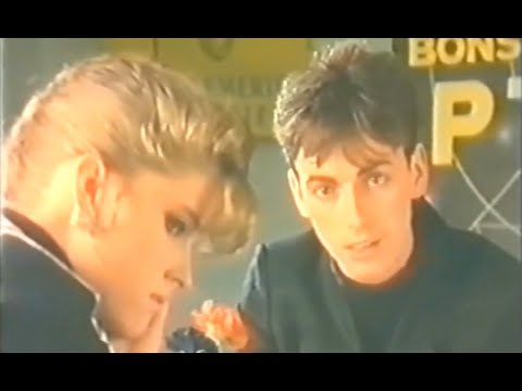 Stephen Duffy - Un Kiss That Kiss (HD Upscale Remastered Video) (1985)