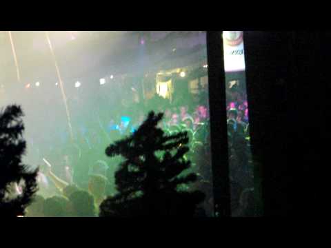 Streamers/confetti bij Dieter Koblenz - Oktoberfeesten Sittard 2009