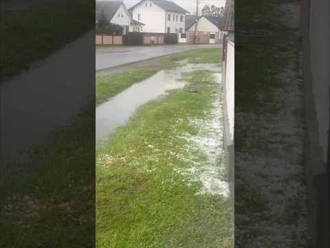 Cinci minute a durat…și a rupt tot în calea ei la Rădăuți și Satu Mare de Suceava!