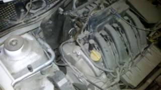 RUIDO extraño 1 Renault SANDERO 1.6 16v Privilege Nav 2013