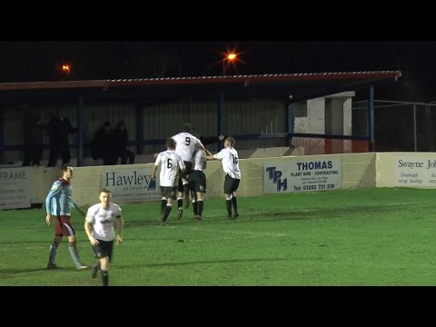 Colwyn Bay Vs Stockport County - Match Highlights 01.01.15